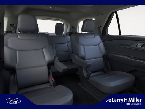 New 2026 Ford Explorer Active w/ Active Comfort Package AWD/4WD image 11