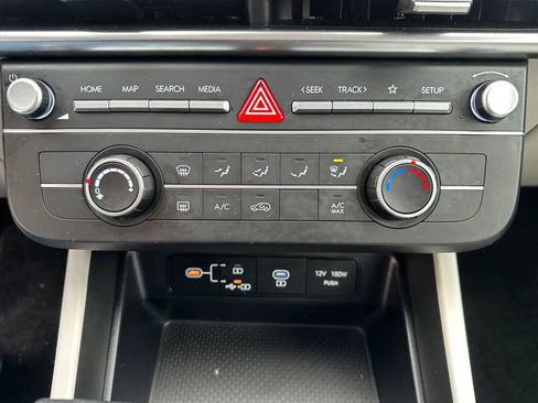 Used 2025 Hyundai Tucson SE AWD/4WD image 30