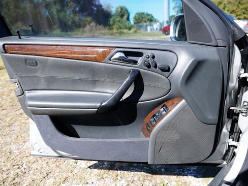 Used 2003 Mercedes-Benz C 240 Sedan image 39
