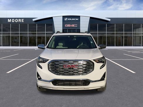 Used 2018 GMC Terrain Denali w/ Comfort Package image 2