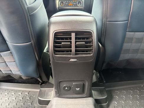 Used 2024 Ford Bronco Sport Outer Banks w/ Tech Package AWD/4WD image 23