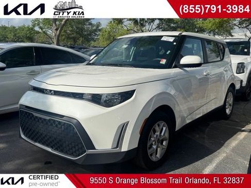 Certified 2025 Kia Soul LX w/ LX Technology Package image 1