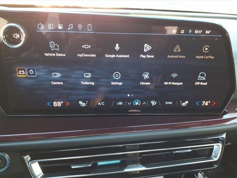 Used 2026 Chevrolet Traverse Z71 w/ Driver Confidence Package image 18