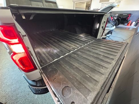 Used 2020 Chevrolet Silverado 1500 RST AWD/4WD image 8