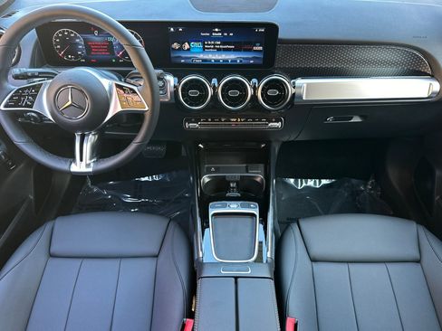 Used 2026 Mercedes-Benz GLB 250 image 15