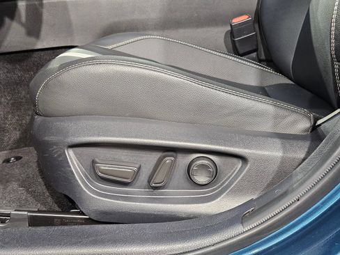 Used 2025 Toyota Camry SE FWD image 23