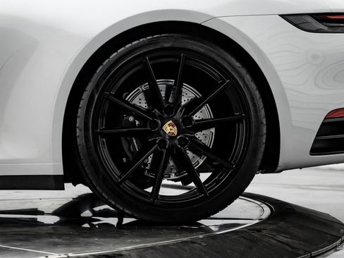 Used 2021 Porsche 911 Carrera 4 image 86