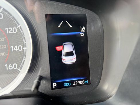 Used 2022 Toyota Corolla SE FWD image 33