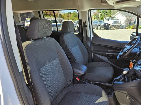 Used 2018 Ford Transit Connect XL image 36