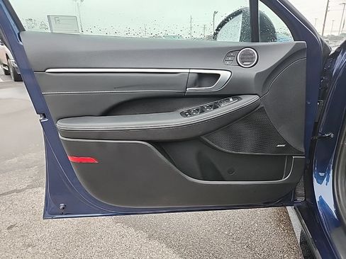 Used 2022 Hyundai Sonata Limited w/ Cargo Package FWD image 29
