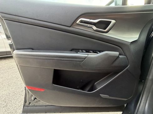 Certified 2024 Kia Sportage EX FWD image 18