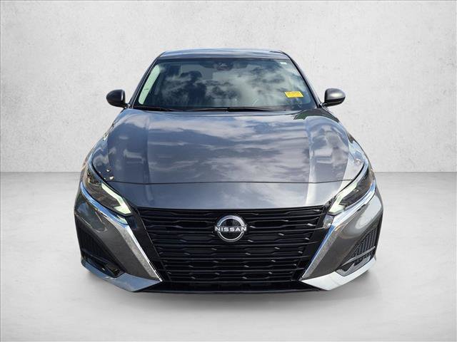 Used 2025 Nissan Altima 2.5 S FWD image 2