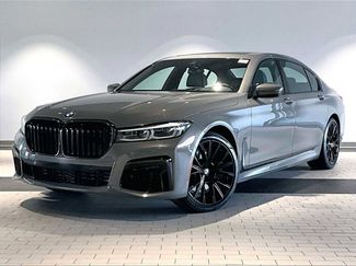 Used 2022 BMW 750i xDrive w/ M Sport Package video 1