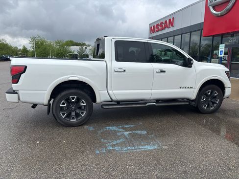 Used 2024 Nissan Titan Platinum Reserve w/ Moonroof Package AWD/4WD image 7