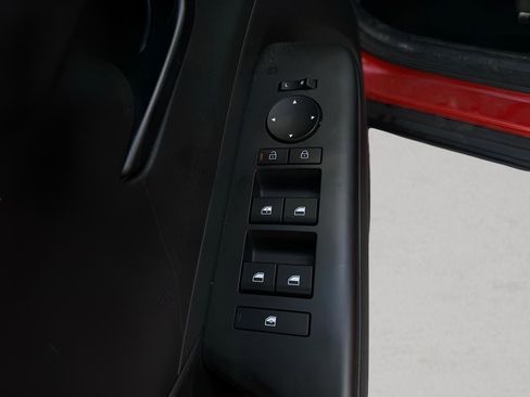 Used 2025 Hyundai Kona SEL AWD/4WD image 16