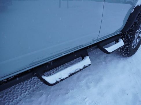 Used 2024 Ford Bronco Badlands image 14