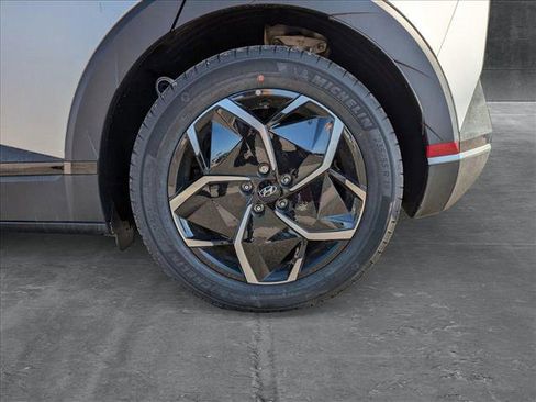 New 2024 Hyundai Ioniq 5 SEL image 10