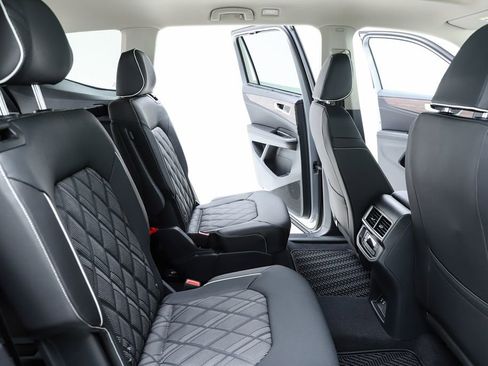 New 2026 Volkswagen Atlas SEL Premium R-Line image 38