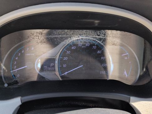 Used 2013 Toyota Sienna XLE FWD image 16