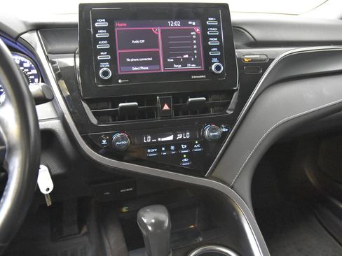 Used 2023 Toyota Camry SE FWD image 23