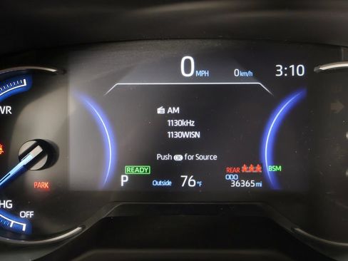Used 2025 Toyota RAV4 XLE AWD/4WD image 36