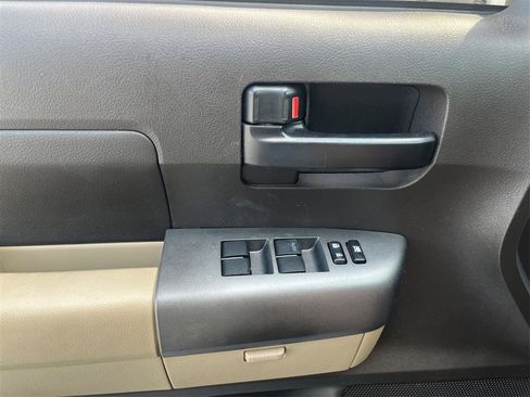 Used 2011 Toyota Tundra 2WD Double Cab w/ SR5 Pkg image 19