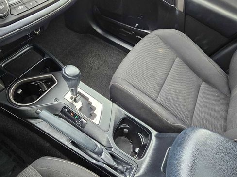 Used 2018 Toyota RAV4 XLE image 40