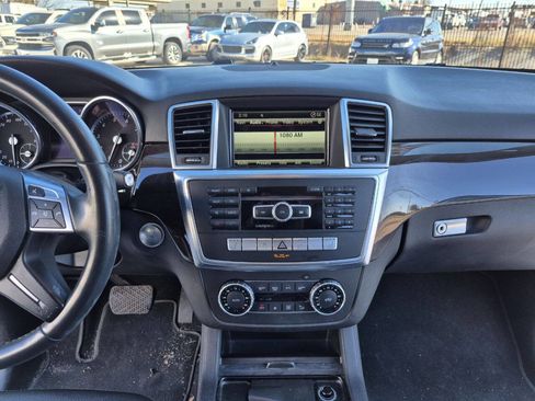 Used 2015 Mercedes-Benz ML 350 4MATIC image 24