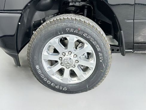 New 2026 RAM 3500 Big Horn AWD/4WD image 17