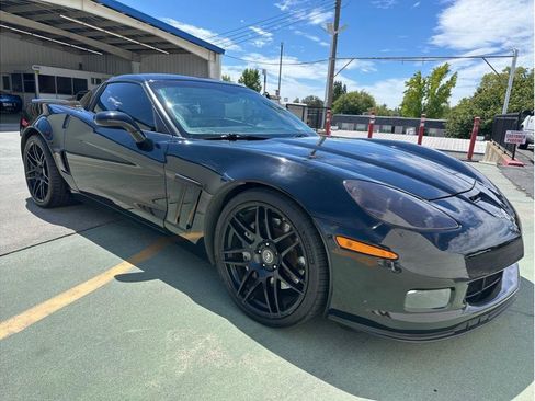 Used 2013 Chevrolet Corvette Grand Sport w/ 2LT Preferred Equipment Group RWD image 4