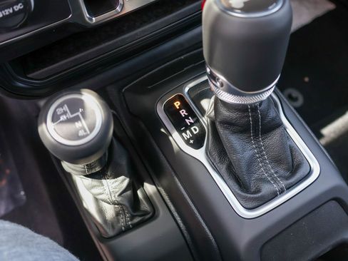 New 2026 Jeep Wrangler Unlimited Sahara AWD/4WD image 24