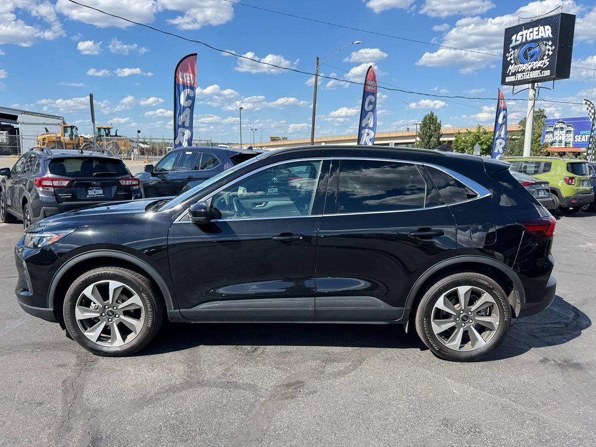 Used 2025 Ford Escape Platinum AWD/4WD image 6