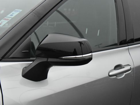 Used 2022 Toyota Highlander XSE image 13