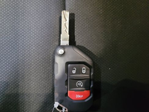 Used 2019 Jeep Wrangler Unlimited Sport S AWD/4WD image 32