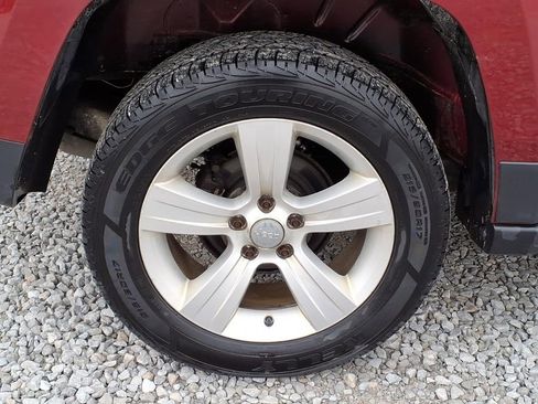 Used 2015 Jeep Patriot Latitude w/ Sun/Sound Group image 11