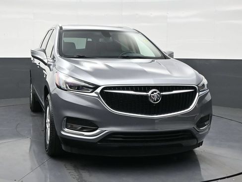 Used 2020 Buick Enclave Essence w/ Sound and Sites Package FWD image 7