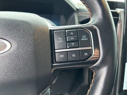 Used 2023 Ford Expedition Platinum image 18