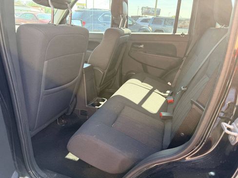 Used 2012 Jeep Liberty Sport w/ Popular Equipment Group AWD/4WD image 6