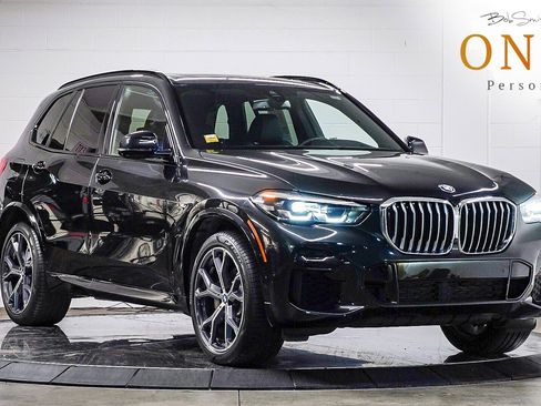 Used 2023 BMW X5 xDrive40i w/ M Sport Package image 1