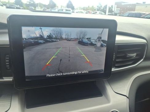 Certified 2024 Ford Explorer XLT w/ Equipment Group 202A AWD/4WD image 24