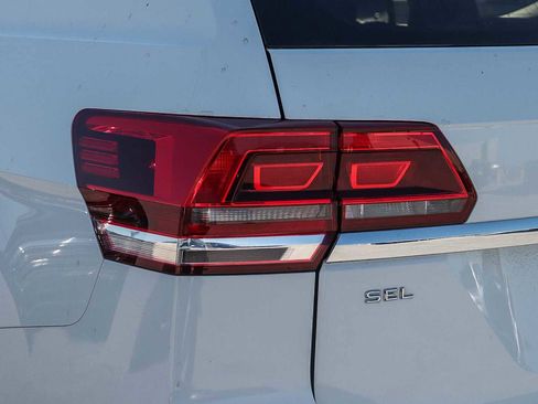 Used 2018 Volkswagen Atlas SEL image 11