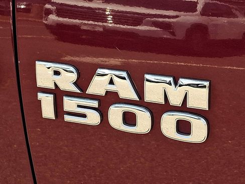 Used 2016 RAM 1500 Express AWD/4WD image 30
