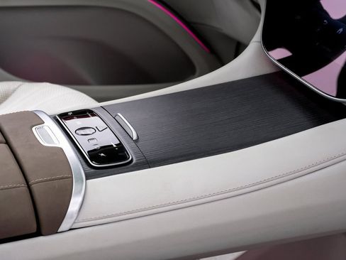 Used 2023 Mercedes-Benz EQS 580 4MATIC SUV image 35