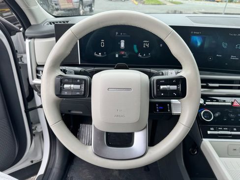 Used 2024 Hyundai Santa Fe SEL AWD/4WD image 6