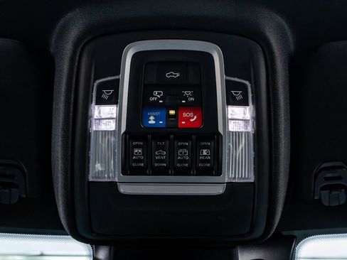 Used 2019 RAM 1500 Limited AWD/4WD image 30