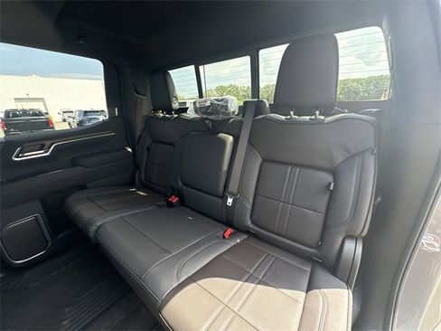 New 2026 Chevrolet Silverado 1500 High Country w/ Technology Package image 26