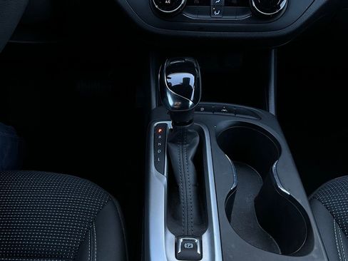 Used 2025 Buick Envista Preferred image 22