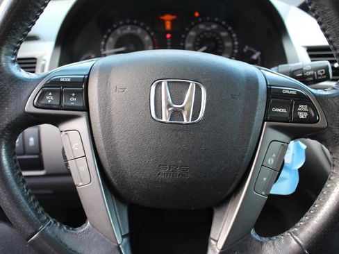 Used 2013 Honda Odyssey Touring Elite image 19