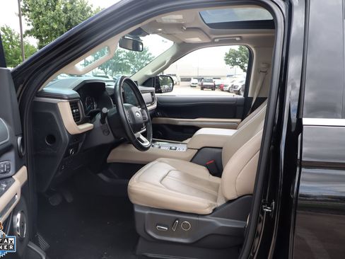 Used 2024 Ford Expedition Max Limited AWD/4WD image 26