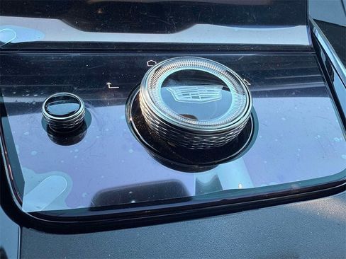 New 2025 Cadillac Escalade IQ Luxury 2 image 16